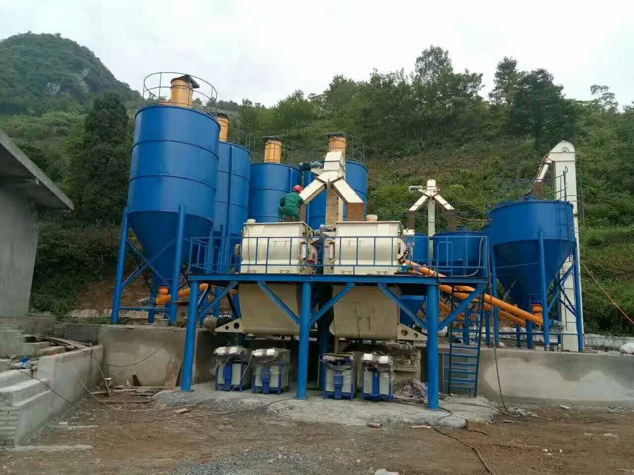 設(shè)備廠(chǎng)家提醒您，這三大因素會(huì)影響干混砂漿的質(zhì)量